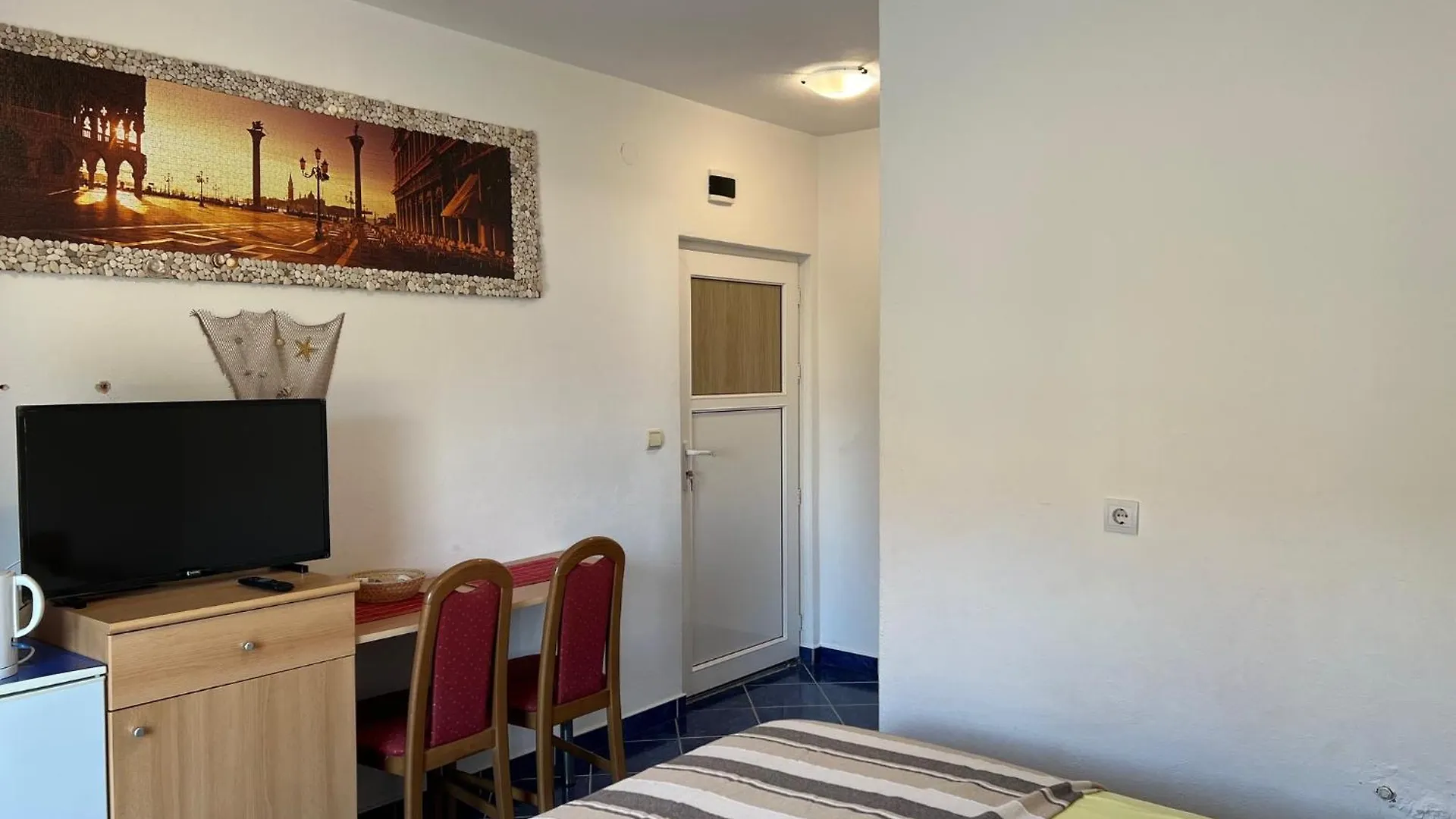 Apartments Mijic Medulin 0*,